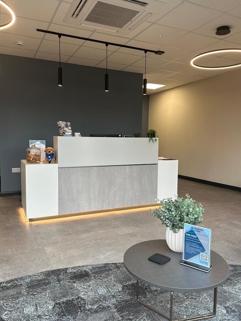 Photo 8