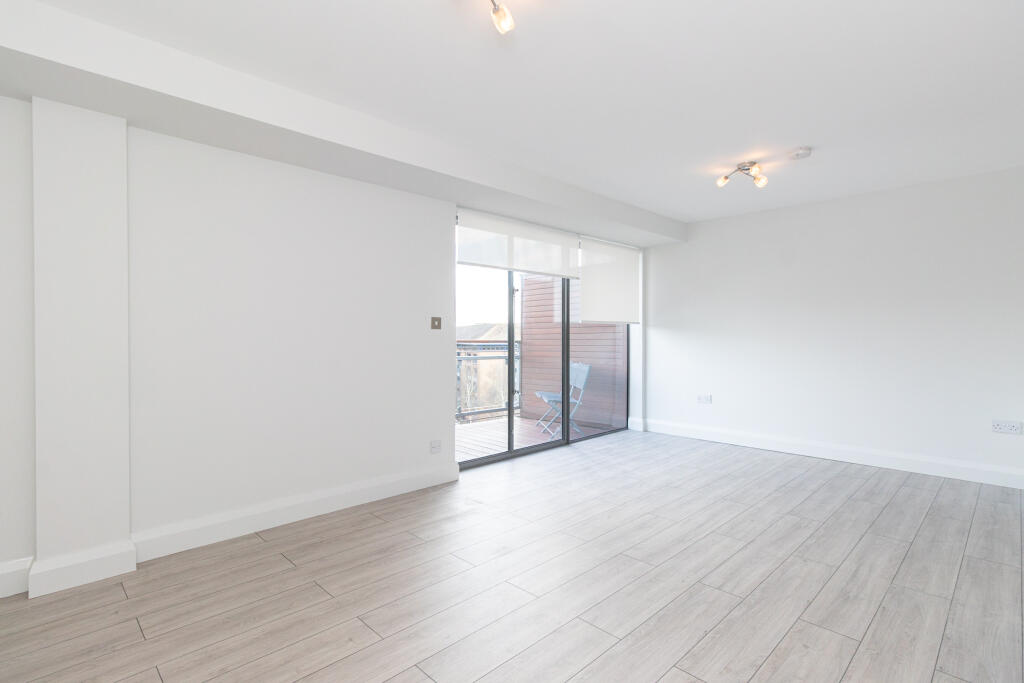 Main image of property: Avante Court, The Bittoms, Kingston upon Thames, KT1