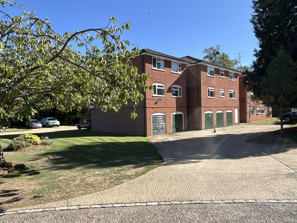 Main image of property: Cobblers Close, Farnham Royal
