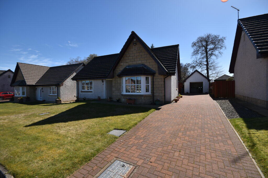 Main image of property: 32 The Cottages, Auchlochan, Lesmahagow ML11 0GJ