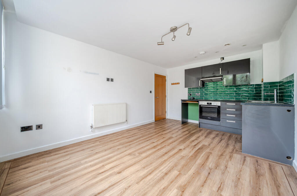 Main image of property: Kingston Crescent, Portsmouth, Hampshire, PO2