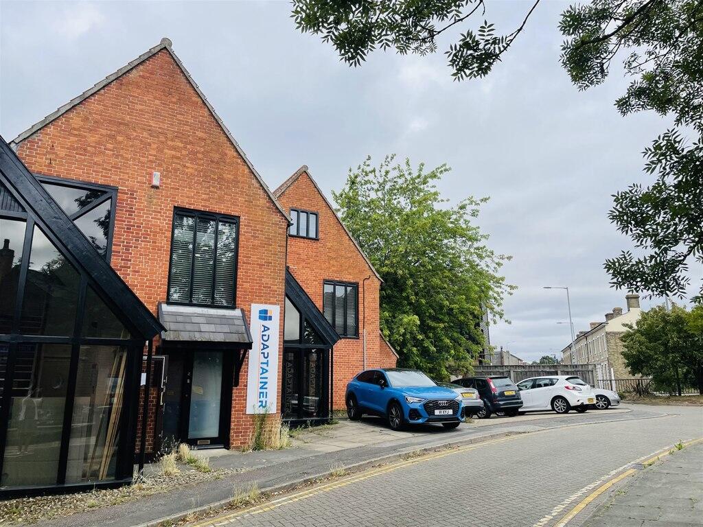 Main image of property: Reliant House, Fore Street, Ipswich, Suffolk, IP4 1JL