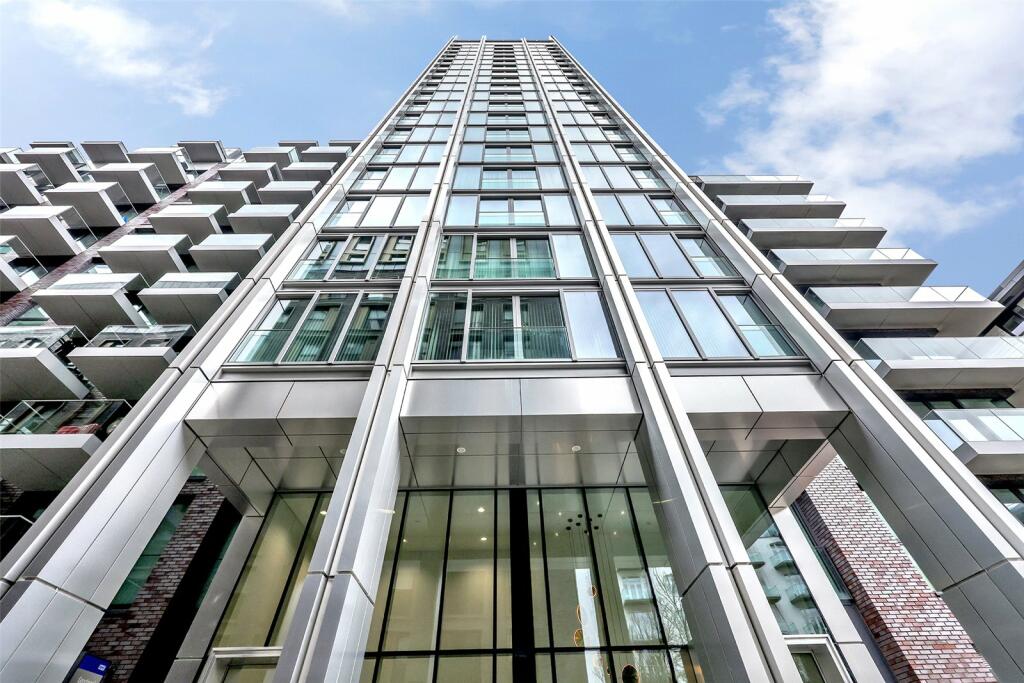 Main image of property: Stable Walk, E1