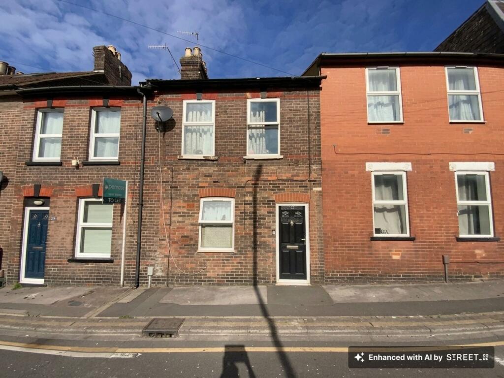 Main image of property: 125 North Street, Town Centre, LU2