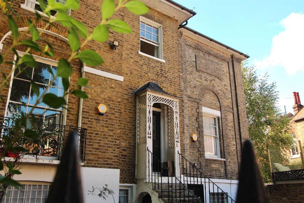Main image of property: Stamford Grove West, N16