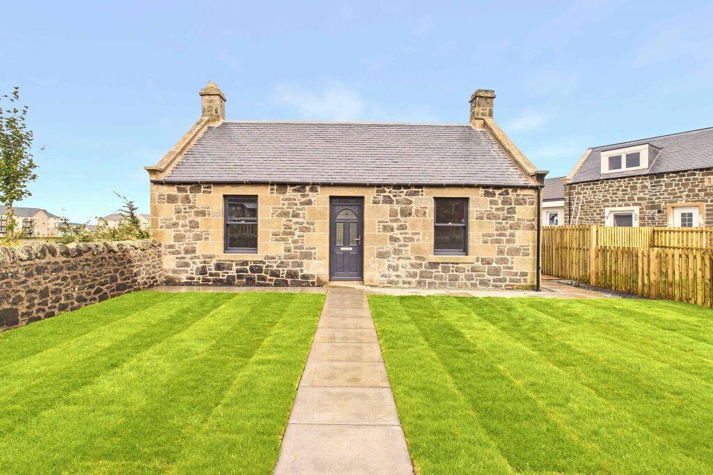 Main image of property: 25 Turnhouse Road, Maybury, Edinburgh, EH12 0AX