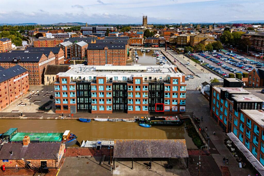 Main image of property: FLAT REDUCED FOR AUCTION | GL1