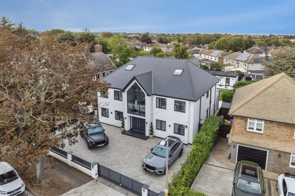 Main image of property: College Avenue, Grays