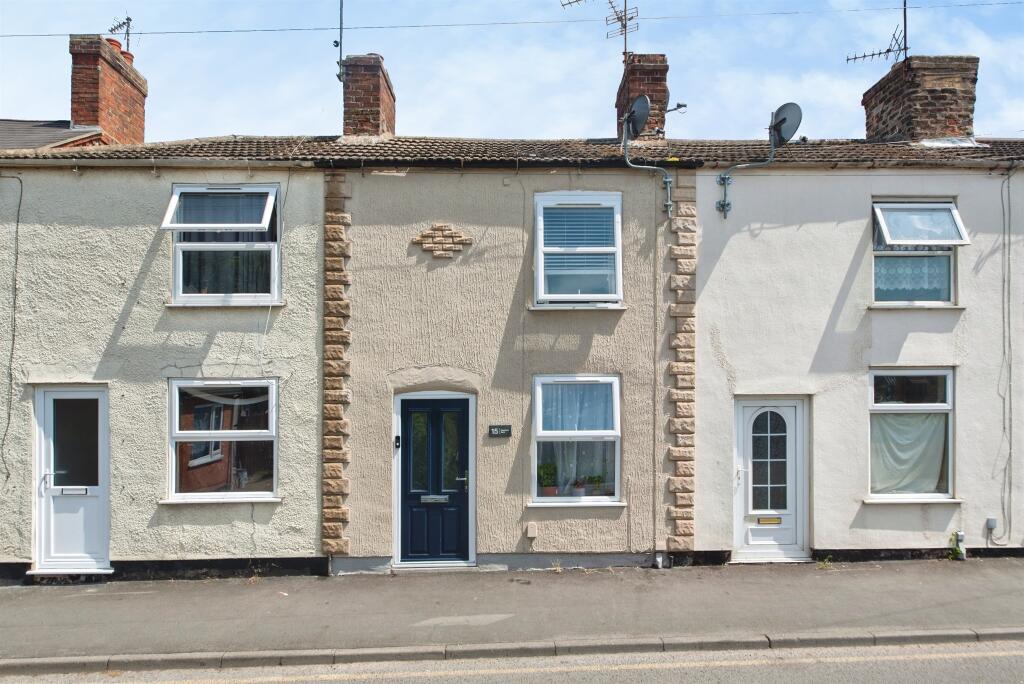 Main image of property: Hawthorn Bank, Spalding
