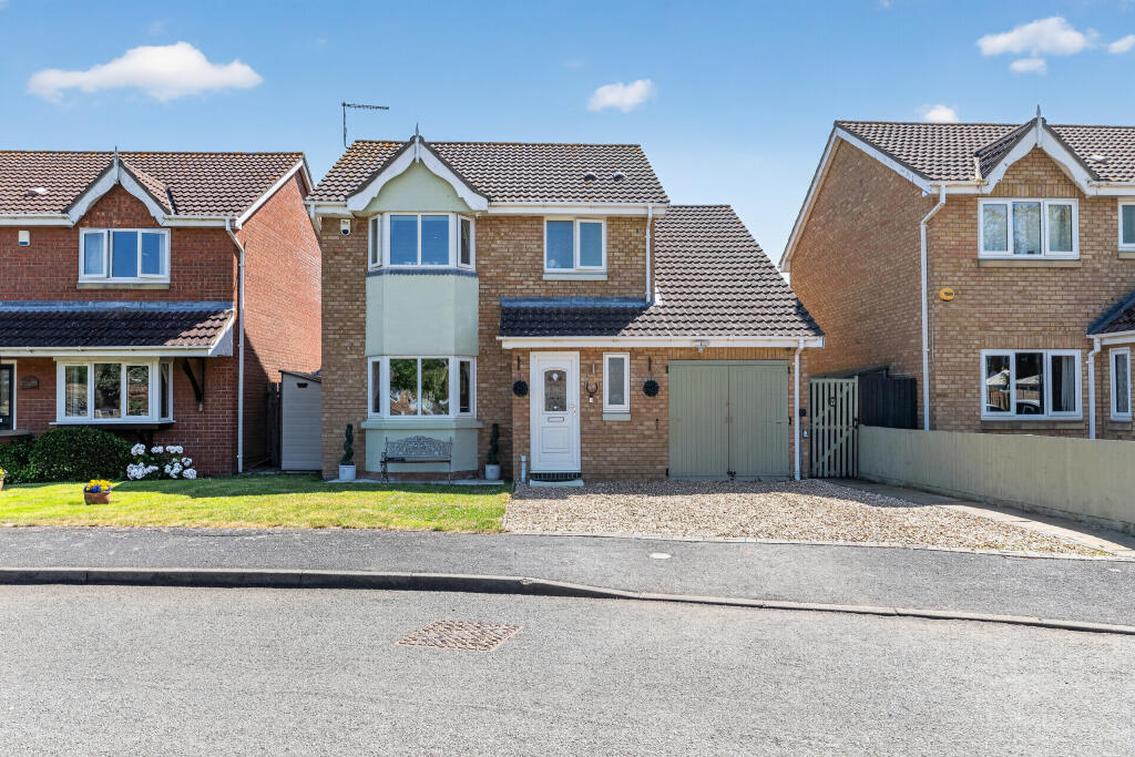 Main image of property: Moore Close, Claypole, Newark, Nottinghamshire