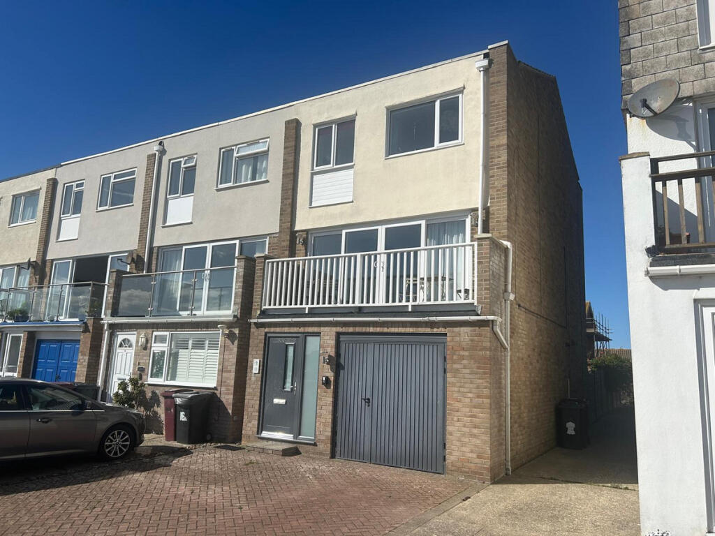 Main image of property: Kingsway, Seafront, PO20