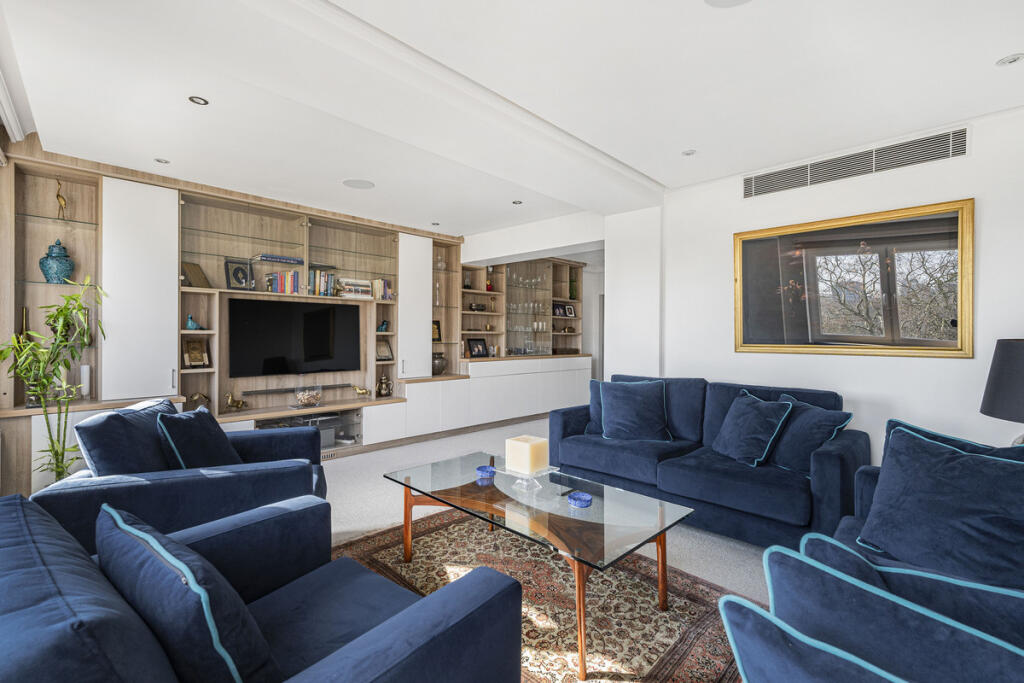 Main image of property: Piccadilly, Mayfair, W1J