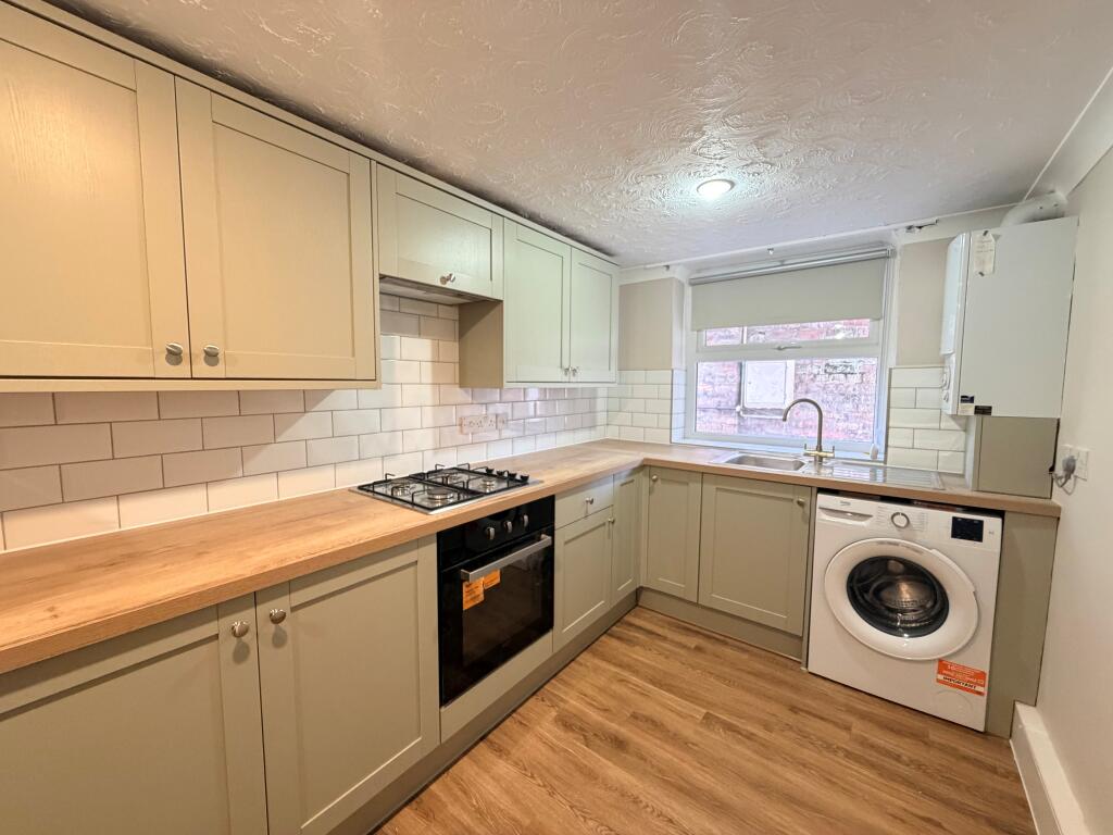 Main image of property: Northenden Road, Sale, M33 2DL