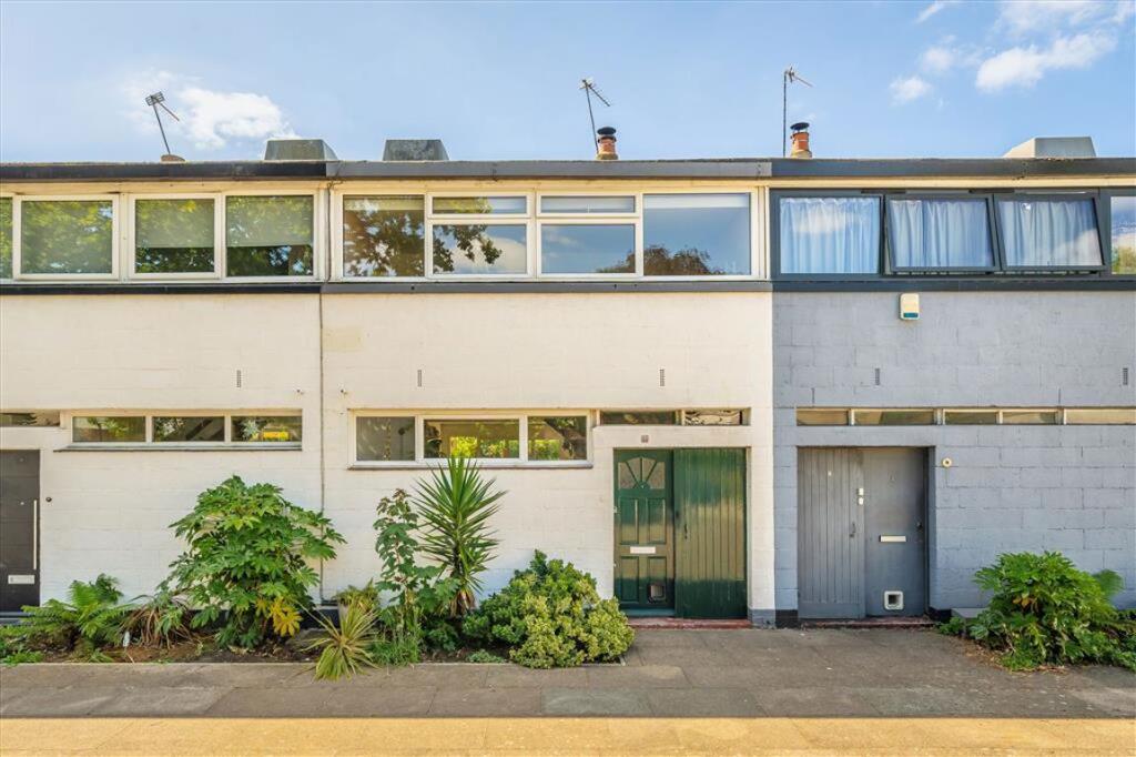 Main image of property: Combe Avenue, Blackheath