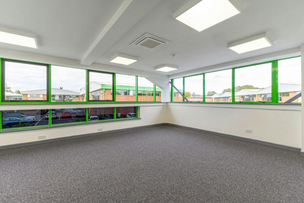 115557_Unit-20-Shepperton (32)_low.jpg