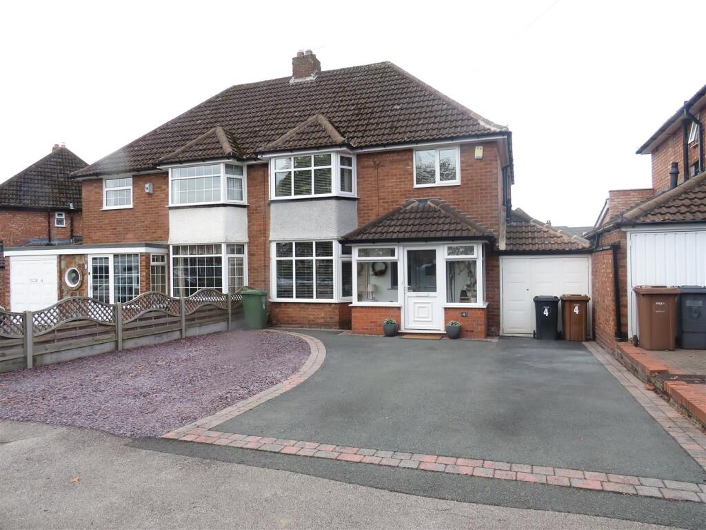 Main image of property: Farnworth Grove, Birmingham