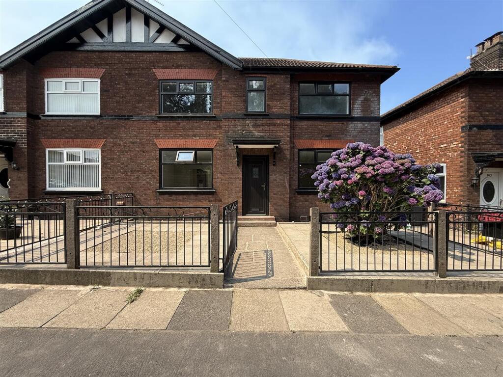 Main image of property: Railway Street, Dukinfield