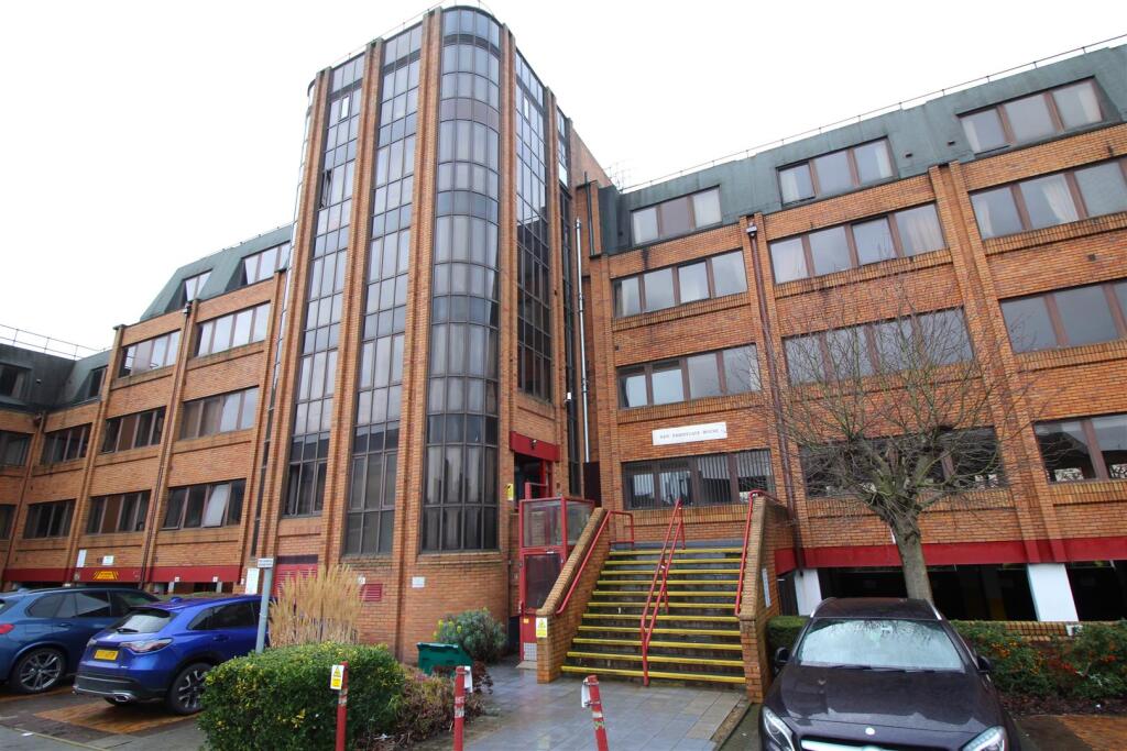 Main image of property: Priestgate, Peterborough