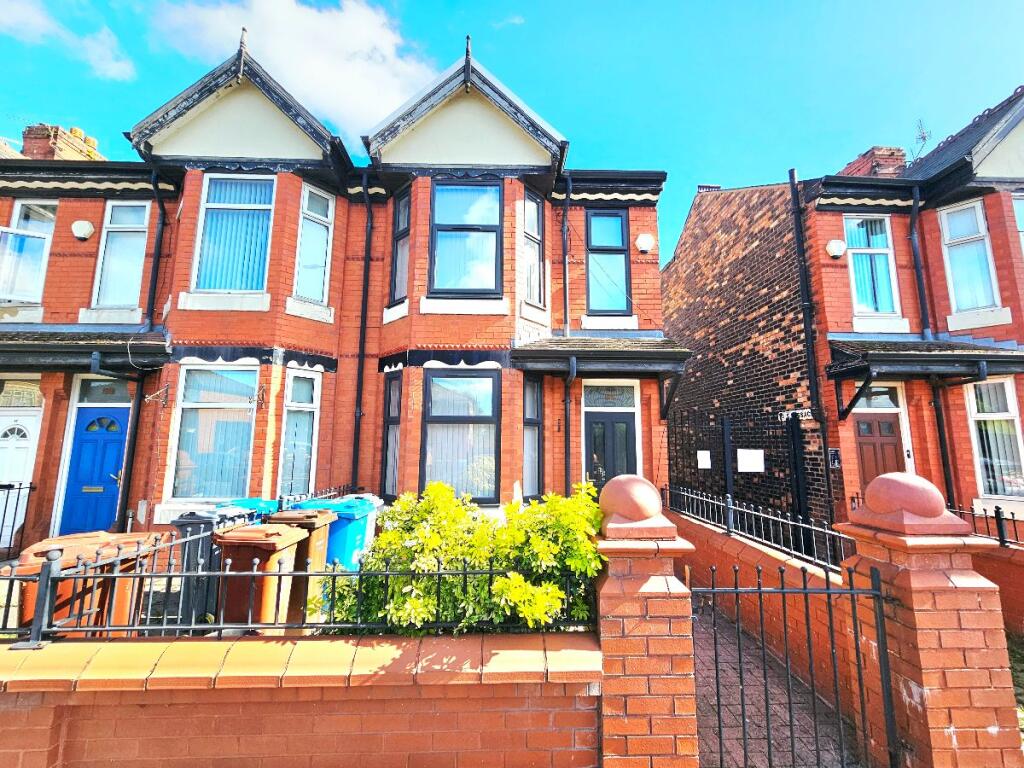 Main image of property: Lloyd Street South, Fallowfield, Manchester, M14