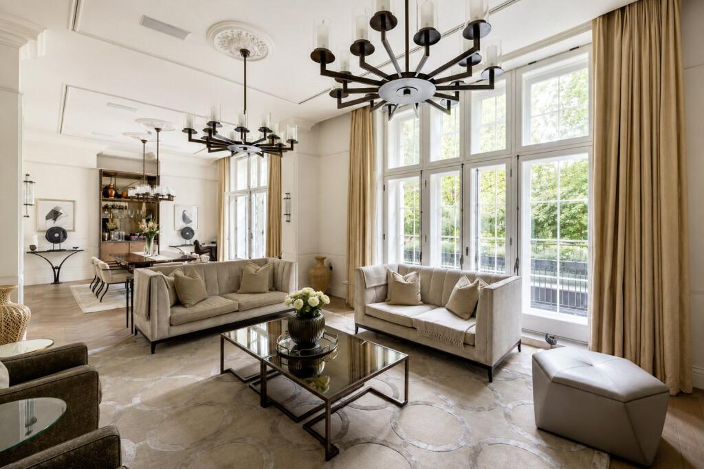 Main image of property: Connaught Place, W2