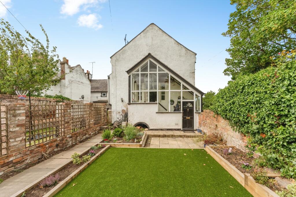 Main image of property: Holywell Close, Parkgate, Neston, Cheshire, CH64