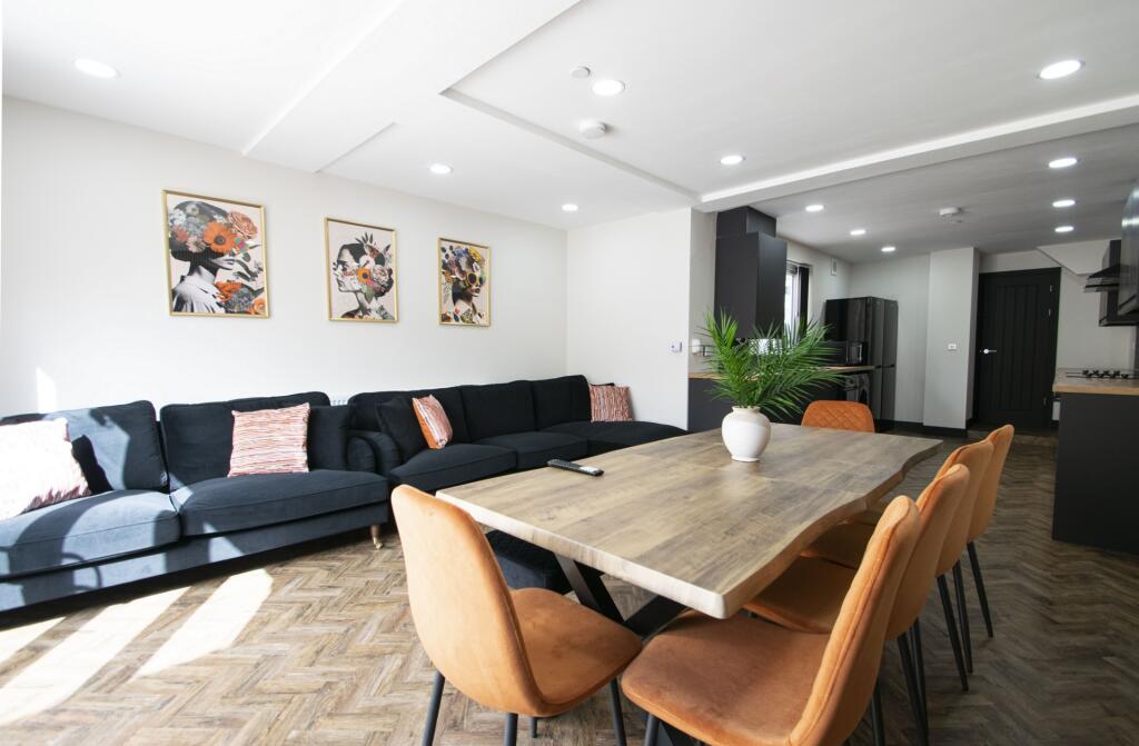Main image of property: Llantrisant Street, Cathays, CF24