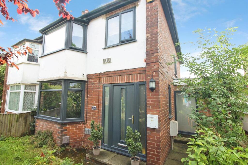 Main image of property: Leeds Road, Rothwell, Leeds
