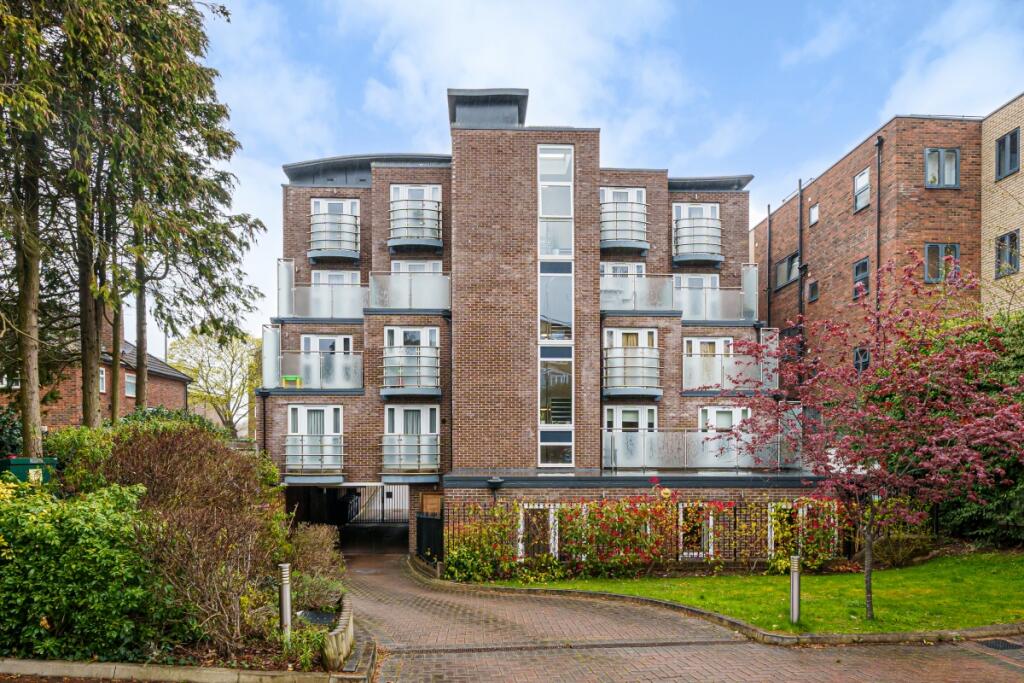 Main image of property: 63 Station Road Whetstone EN5