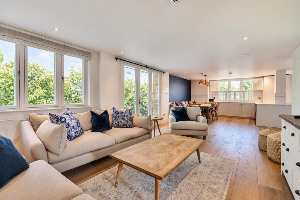 Main image of property: Hyde Park Square, London, W2