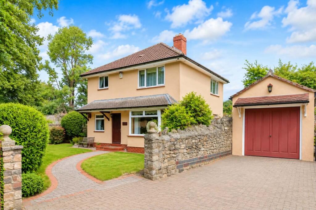 Main image of property: Kings Weston Lane, Kingsweston, Bristol