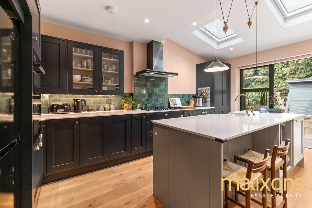 Main image of property: Rogers Road, London, SW17