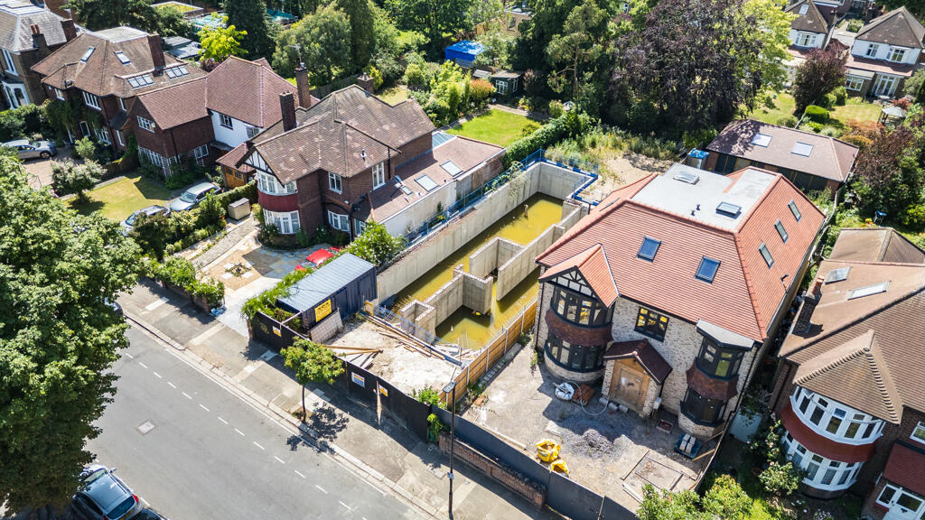 Main image of property: Creswick Road, Acton, London, Greater London, W3 9HF
