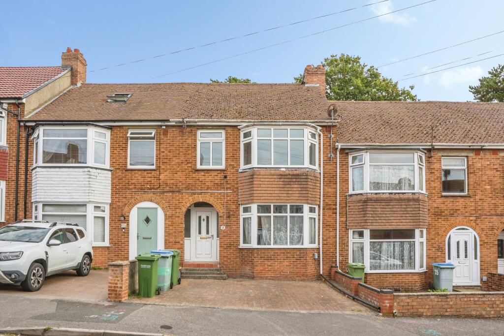 Main image of property: Leigh Road, Fareham, Hampshire, PO16