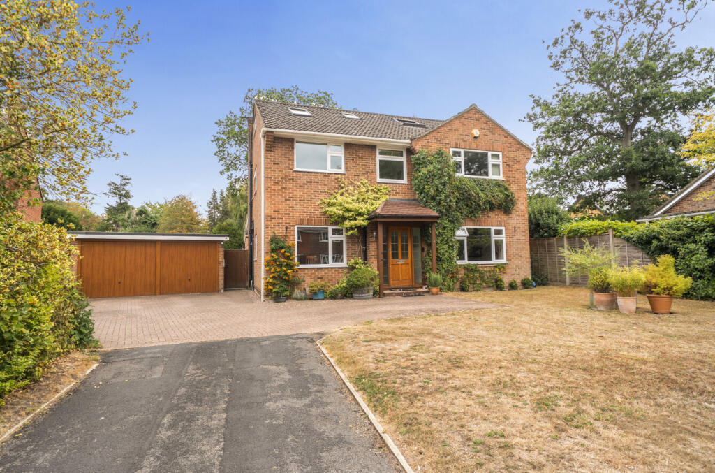 Main image of property: Carlyon Close, Farnborough, Hampshire, GU14