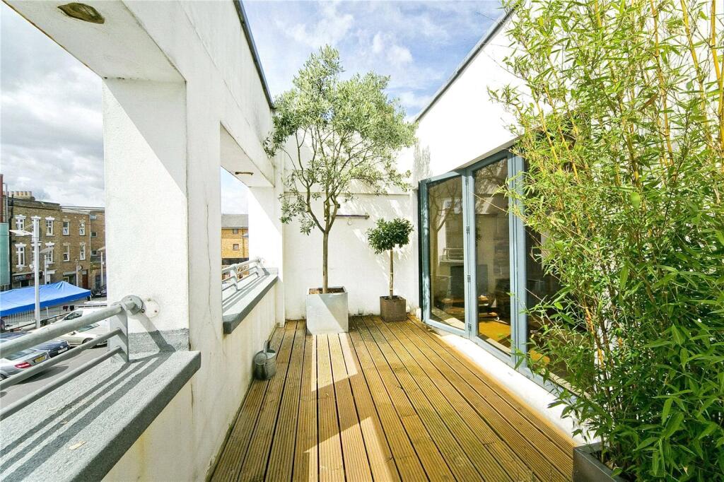 Main image of property: Gillett Place, Dalston, Hackney, N16