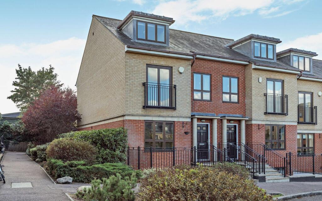 Main image of property: St Bartholomews Court, Cambridge, Cambridgeshire, CB5