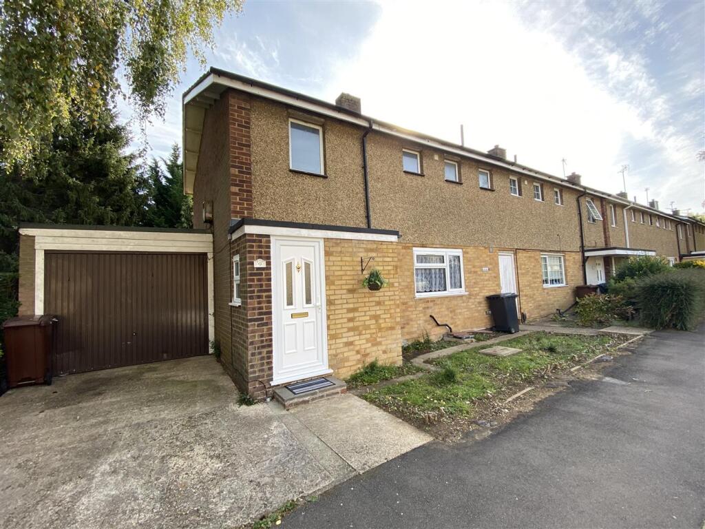 Main image of property: Cheviots, Hatfield