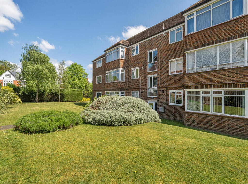 Main image of property: Brondesbury Park, London, NW6