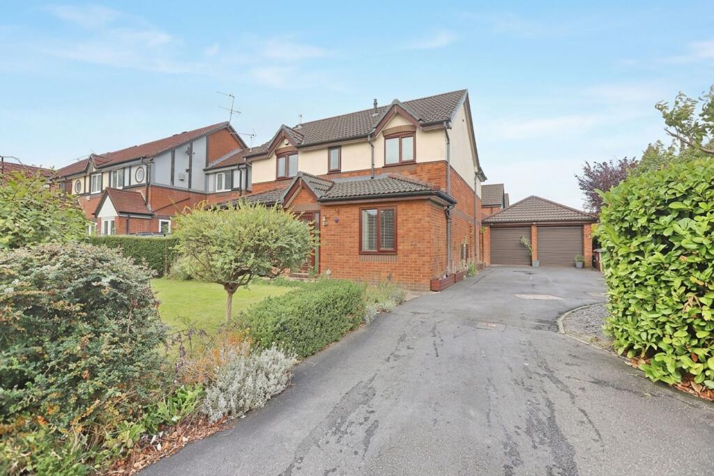 Main image of property: Greenoak, Stoneclough, Radcliffe, Manchester M26 1EG