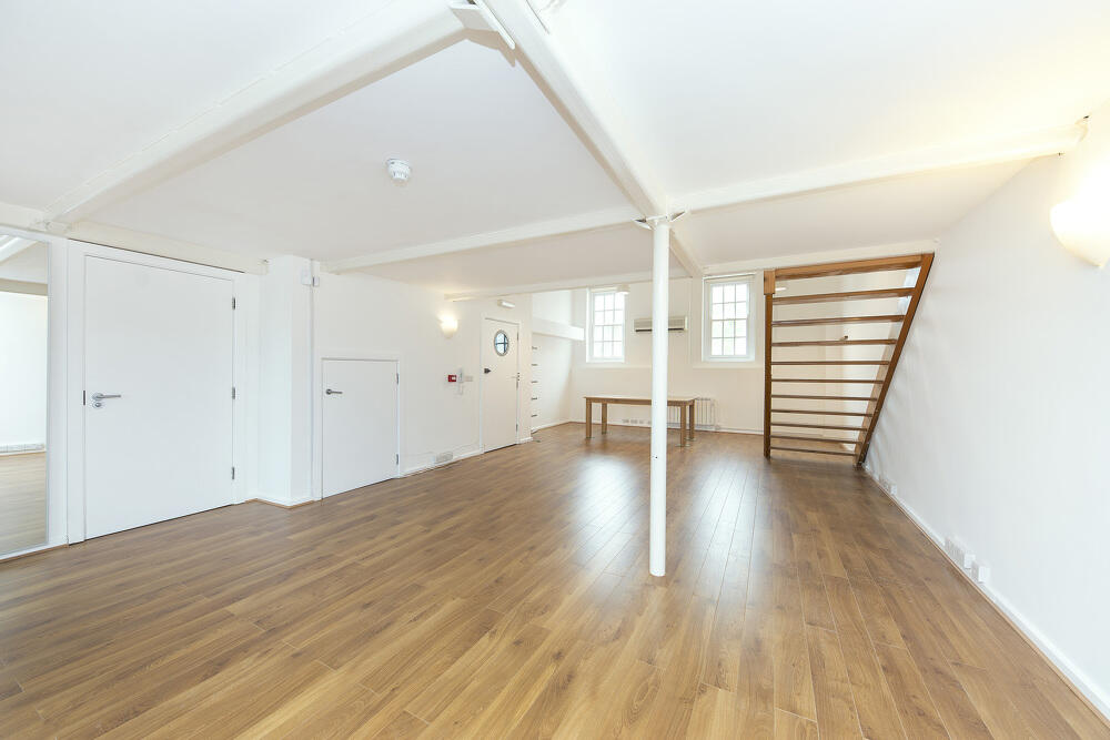 Main image of property: Craven Gardens, SW19: 2 bed 1 rec 1 bath unfurn