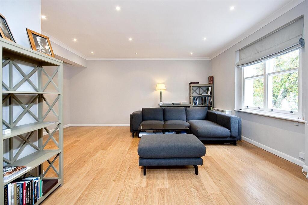 Main image of property: OVINGTON SQUARE, London, SW3