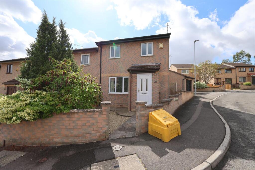 Main image of property: Lintham Drive, Bristol, BS15 9GB