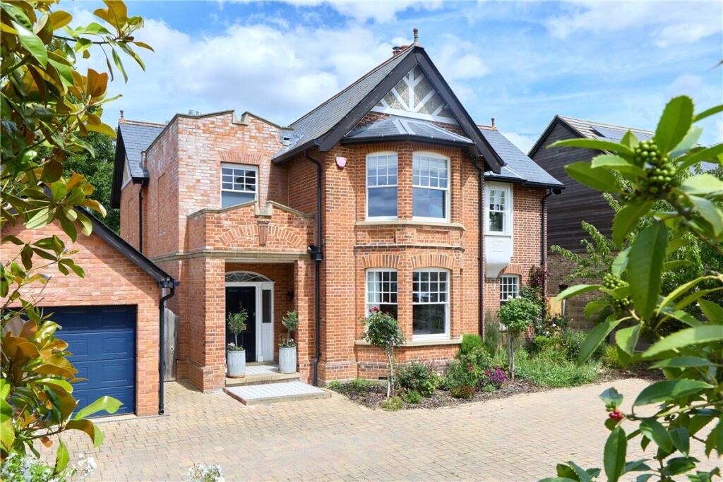Main image of property: Impington Lane, Impington, Cambridge, CB24
