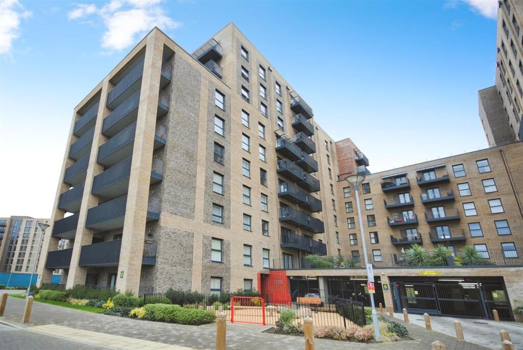 Main image of property: Thurlows Court, Colnebank Drive