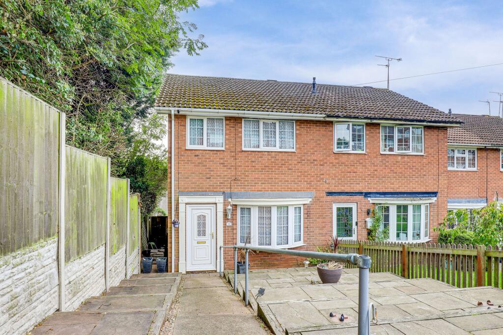 Main image of property: Featherstone Close, Gedling, NG4