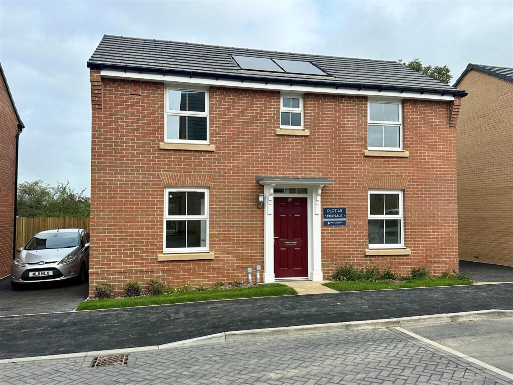 Main image of property: Romans Quarter, Common Mead Lane