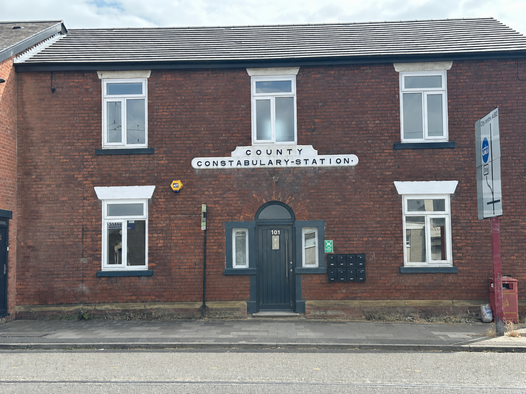 Main image of property: Manchester Road, Droylsden, M43