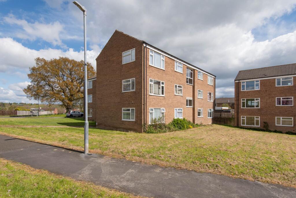 Main image of property: Oakamoor Close, Chesterfield, S40