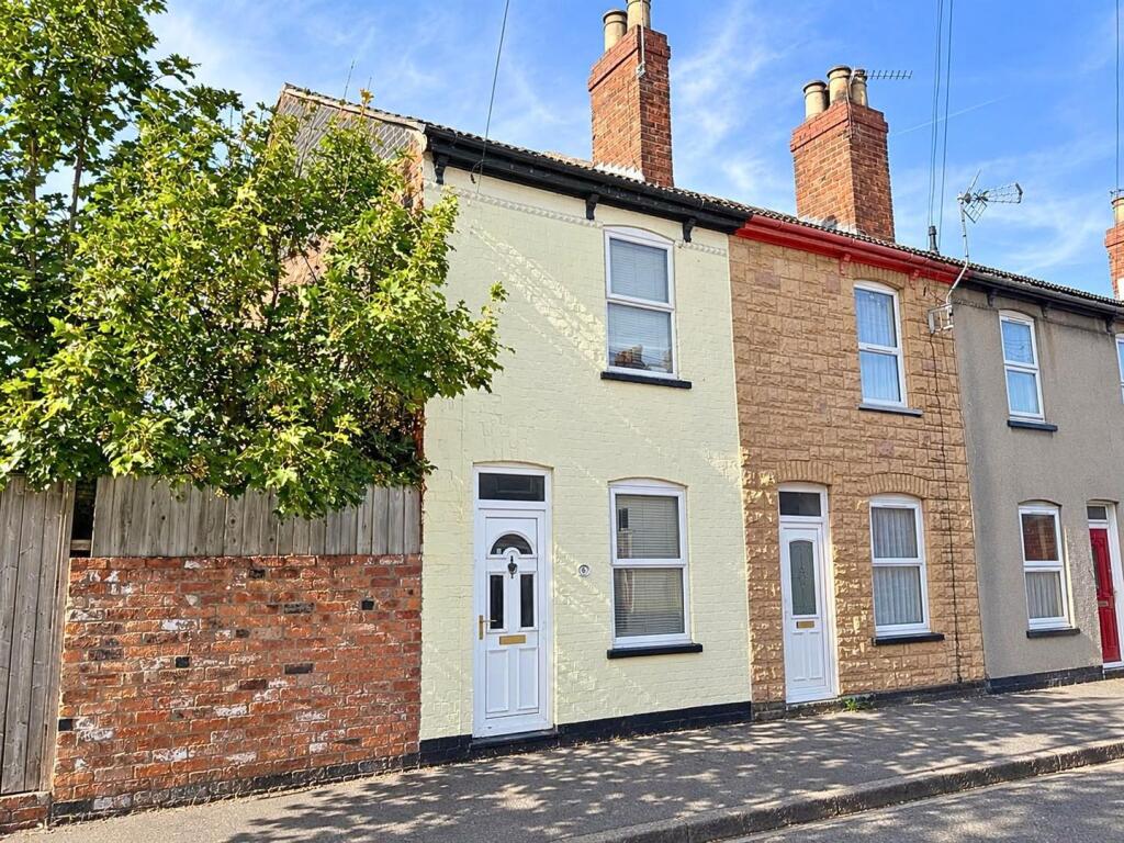 Main image of property: Cross Street, Lincoln