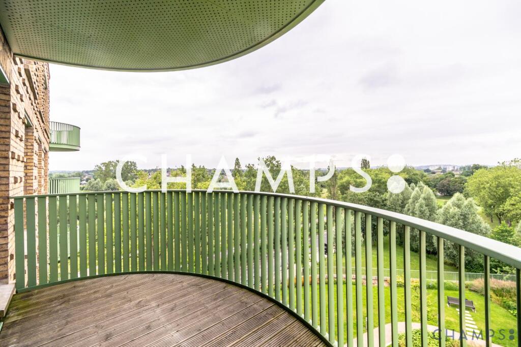 Main image of property: Grayston House, Kidbrooke, London, SE3 9FP